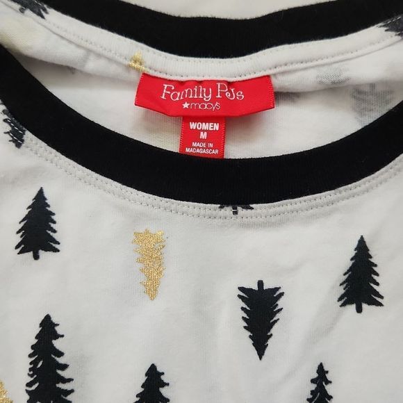 Macy's Christmas Tree Pajama Set - Picture 3 of 5